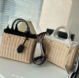Plaj çantası tasarımcı saman totes yaz güneş ışığı seyahat alışveriş çantaları lüks çapraz gövde omuz çanta 2 renk 10a
