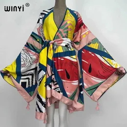 Grundläggande avslappnade klänningar 2021 Winyi Ny bomullsbikini Sweet Lady Pink Boho Print Self Belted Front Open Long Kimono Dress Beach Tunic Women Wrap Dresses 240419