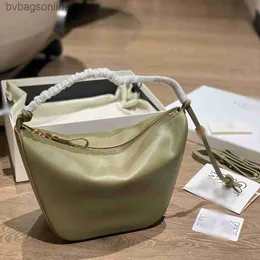 Kobiety moda loeweelry oryginalne designerskie torby logo nowe ulepszenie mini hobo wiszące torba do łóżka damska torba na ramię top warstwę krowienia tekstura doskonała torba