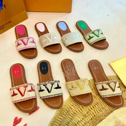 Lock It Slifors Designer Sandals Flat Sandals Luxury Slifori Lettera femminile ricamica Sandalo Flip Flop Lettera Slippista per donne Summer Beach Slide Ladies