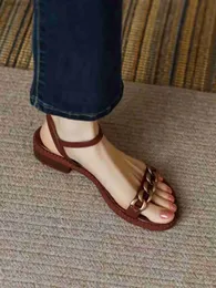Sandaler 2017 Summer New Single Button Flat Bottom Retro Thick High Heels French Art Roman Sandals Q240419