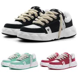 Diamond D-One Sneakers Star Out Of Office Sneaker Scarpe di lusso Scarpe da design da uomo Scarpe da donna Allenatori da donna Sfrutta Scarpe per scarpe casual Scarpe Nuovo Allenatore 36-45