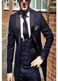 2018 Schöne Marine Blue Bräutigam Smokedos für Hochzeitsbekleidung Peaked Revers One Button Custom Made Business Men Suits Jacket Pants6526034