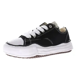 Footwear Outdoors MMY Shoes Maison Mihara Yasuhiro Thick Soles Hiking Black White Red Men Women Toe Cap Sports Sneakers