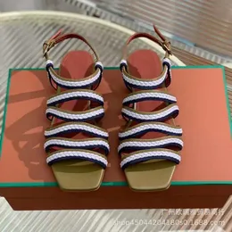 Tofflor vår/sommar platt botten vävd koreanska romerska sandaler casual damer stil oregelbunden