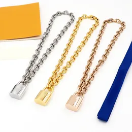 1V Pendant Necklaces New Lock Necklace Designer Padlock Pendant wholesale Luxury High Quality Jewelry women Fashion Gold Silver Rose Gold Gift RJ4715