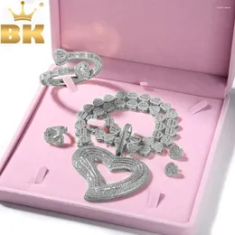 Catene TBTK Baguettecz Heart Jewelry Set completo icedic zirconia zirconia Love Style Collection