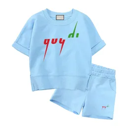 Set di abbigliamento estivo per ragazzi stampare designer per bambini abiti da ragazza sport a due pezzi pantaloni a maniche corte a maniche corte in stock