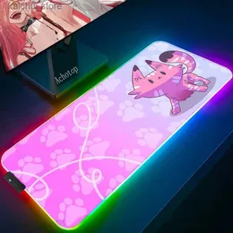 Maus -Pads Handgelenk ruht RGB MOUSE PAD Pink Cat Anime Gaming Mousepad Gamer Große LED XXL Mausmatte PC Tastaturpolster für Computer Laptop Mäuse Pad 900x400 Y240419