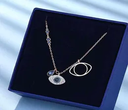 Shijia Devil's Eye Necklace Female Rose Gold Romantic med Rovski Element Crystal Devil Armband CLAVICLE CHAIN4619495
