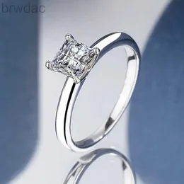 Anello di solitario anello 1ct 1ct certificato principessa moissanite anello di fidanzamento per donne d color vvs moissanite diamond 925 anello d'argento d240419