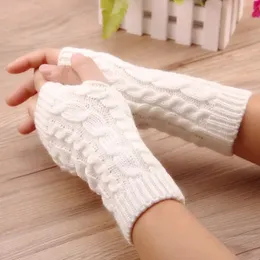 Ladies Fashion Hand Bieghers Winter Rives ramię szydełka sztuczna wełna ciepłe palce bez palców