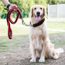 犬の首輪手持ち鎖の襟の襟のゴールデンレトリバーラブラドールペットサプライズアクセサリーのためのロープ