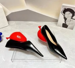 Designer de moda Women039s Balão Sapatos de couro de salto alto