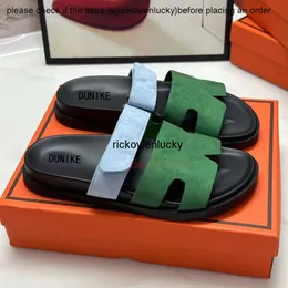 H chypre designer sandaler tofflor kvinnor noir kalvskinn läder blå duk fuchsia orange svarta mockor lägenheter Summer Beach Women Sandal Shoes Big543e