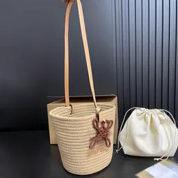 Kadın Tasarımcı Çanta Dokuma Tote Çanta Moda Crossbody Crossbody Omuz Çantası Kova Cep Palmiye ve Buzağı Handa Çantası Günlük Tatiller Doğal Fiber Beach Bag