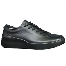 Casual Shoes Trendy äkta läder Men skateboardkontor Business Luxury Walking Korean Class Original Cowhide Flat Board Shoe