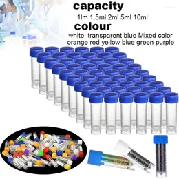 Bottiglie 50pcs da 1-10 ml Mini piatto piatto in plastica flagellatura graduata Bottiglia con dado Contenitore di stoccaggio della lozione cosmetica