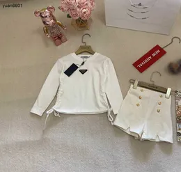 Populära prinsessklänning flickor spårar babykläder storlek 100-140 cm barn långärmad hoodie och dubbelbröst dekorativa shorts 24 aprril