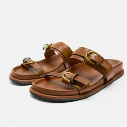 Traf Casual Flat Sandals per donne Chic Tround Toe Crappelli con fibbia Slippista Beach Beach Comfort Flats Ladies Brown Scarpe 240412