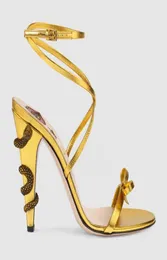 2019 Modelos de passarelas Lucky Classic Design Sexy Lip Snake Stiletto Bowtie Open Toe Strap 105cm Saltos Sandal Gold9999156