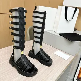 Triompe Triomphoalen Sandalen Pflanze gebräunte Kuhspannen lange Stiefel hoher Barrel -Gürtelschnalle Quadrat