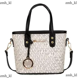 Projektantka Michael Khors Bag Women Khors Khors torby na ramię Mercer Totes Women skórzana torebka crossbody Duża dama lustro wysokiej jakości torebki wydrukowane 581