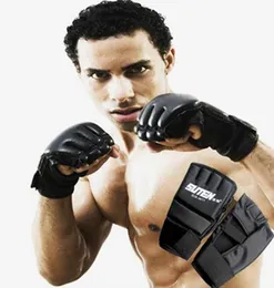 2020 MMA Muay Thai Treinamento Bacha de Punchamento Mitts Sparring Boxing Gym Men Women Semifinger Lloves8774167