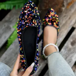 Flats Sıradan sivri ayakkabılar Bling kadınlar Yürüyen Bahar Toe Sandalet Kadın Moda Marka Elbise Zapatillas Mujer 240412 525