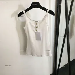 Marka yelek yelek tasarımcısı gömlek gündelik fanila kadın moda logosu yarı açık düğme kendi kendine ekleme kolsuz örgü kadınlar üssü ince nis