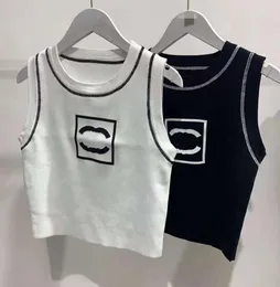 Anagram Embroidered Kadın Tankları Camis Pamuk-Karışık Tank Tops İki C Harf Tasarımcı Etek Yoga Takım Elbise Kanalı Elbise Sutu Yelek Bayanlar Katı Vintage T Shirt Femme 46546