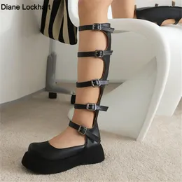 Boots 2024Wedges Thick Platform Girl Mary Janes Women Buckle Hollow Motorcycle Punk Cool Sandals Designer Lolita Shoes