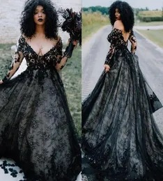 Gothic Design Czarne koronkowe suknie ślubne Długie rękaw z głębokiej szyi ramię V Szyjka Linia Szlak ślubny suknie ślubne Custom4807989