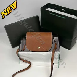 Роскошная серия Walletote Epure Mini Crossbody Buckte Designer Bags для женщин за очисткой продажа женского телескопа Сердечная сумка для коры