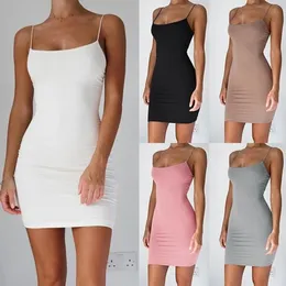 2023 S5XL Summer Pure Color Drendress Sexy Spaghetti Cambie Camisola Mini Dres Club Abiti per feste BodyCon 240411