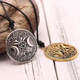 Collane a sospensione Tree of Life Star Moon Round Necklace Women's Fashion Metal Viking Jewelry Party Regalo