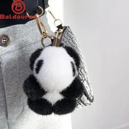 Frauen Bag Charme Schmucktiere Auto Metallschlüssel Ringe Rückspiegel Ornamente süße echte Nerzfell Schlüsselbund Plüsch Panda Anhänger Kinder Spielzeug 240418