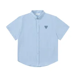 2024 여름 뉴 남자 짧은 슬리브 셔츠 버튼 흰색 솔리드 탑 아미 심장 패턴 자수 셔츠 느슨한 캐주얼 여성 루피아 잘 생긴 셔츠 티셔츠