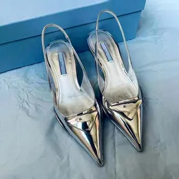 kvinnors designer klackar sexiga sandaler prom klänning hög häl sko dhgate läder loafer fest sko herrar tofflor lyx skjutreglage Whitedress man sommarmärke dansskor