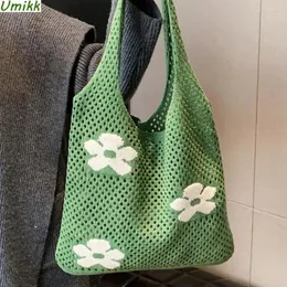 Umhängetaschen Blumenmuster ästhetischer Strickbeutel hohl aus Häkeln Lebensmittel für Frauen Kontrast Farbhandtasche vielseitige Mesh Totes