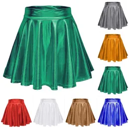 Saias Moda feminina MMUTICOLOR SKATER METALICA SKIRT 2024 NOVO FILLENTE DE FLÍVIL FLUGADO A MINI SKORT SKIRT SKIRT DE PARTA DE CAISTA DE