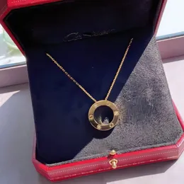 Nuove collane di design di design per donne di lusso per donne design in argento set di gioielli da 18k oro a pendente a pendente a pendente a pendente di natale