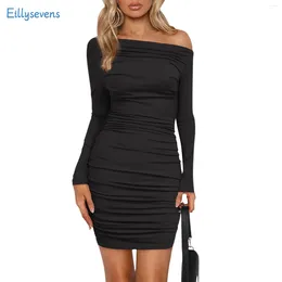 Casual Dresses Spicy Girl Dress Fashion One Line Neck Oblique Shoulder Pleated Women's 2024 Sexig Solid Color Tight Wrap Hip Skirt