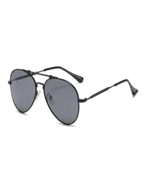 Designers de óculos de sol ao ar livre Trend moda Men039s Sun óculos clássicos antiglare óculos1060594