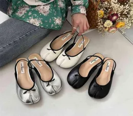 Bailamos tabi Ninja Frauen Schuhe Split Zehen Flats Ballettschuhe Frau auf den Ladungslaafers weicher Boden Moccasins Bowtie Ballerina Schuhe Y7643408