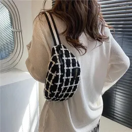 Waist Bags Winter Warm Fabric Plaid Women Messenger Chest Shoulder Ladies Sac A Main Femmes Tendance 2024 Easy Carry Fanny Pack