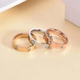 Projektant mody carter na Instagrams Internet słynny diament inkrustowany tytanowy stalowy pierścień dla kobiet z wysokiej klasy wrażenie, który nie zanika. Pary pasujące 5 mm sześć