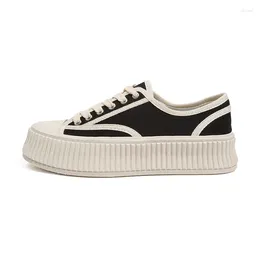 Lässige Schuhe prägnante Mode Frauen Low Top Sneakers Patchworkhöhe Erhöhen des Nähens berühmte Zapatos para mujere runde Zeh flach mit