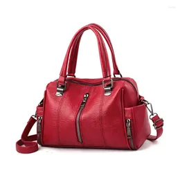 Bolsas de ombro 2024 Bolsa de primavera/verão Bag feminina Harajuku Tote Pu Couro One-ombro STILETTO