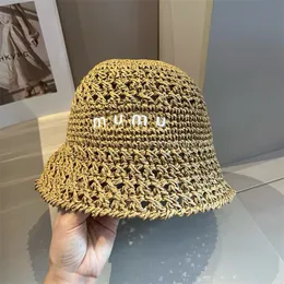 Raffia Designer Eimer Hut handgefertigt gewebter Strohhut 4 Farben Luxus Sunhats Damen Modebrief bestickter Strandkappe